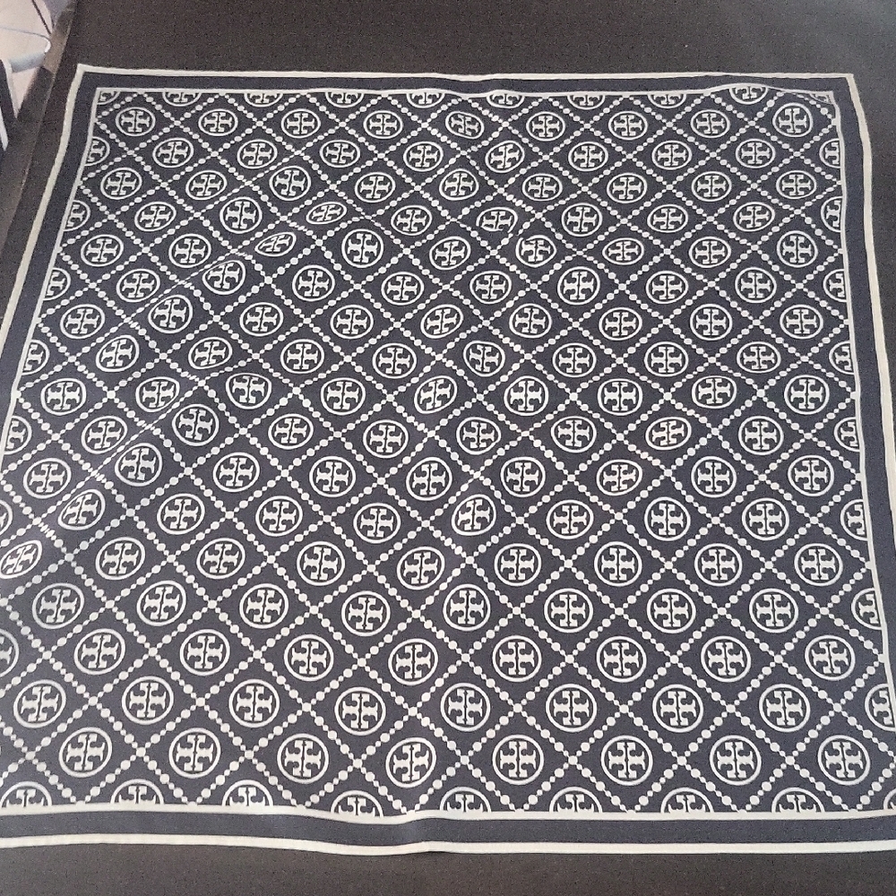 Tory Burch Navy and White Scarf